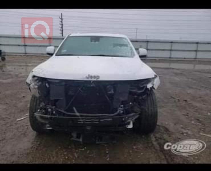 جیپ گراند شیرۆکی